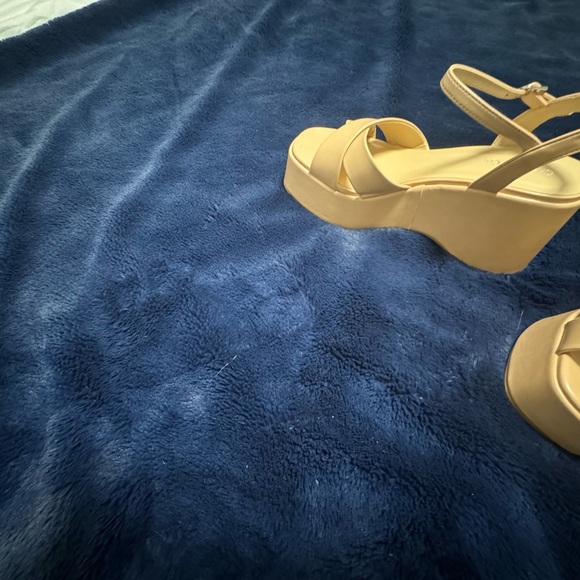 Womens Open Toe Ankle Strap Wedges Heels Platform Sandals - Picture 2 of 4